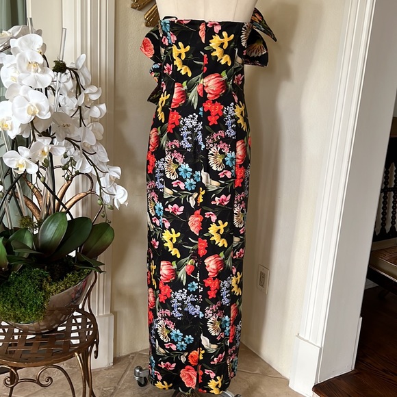 Mestiza NY Evening gown - Picture 3 of 10